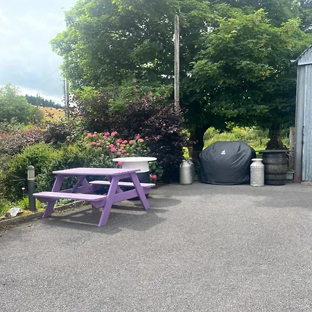 Ash Semesterbostad Moytirra